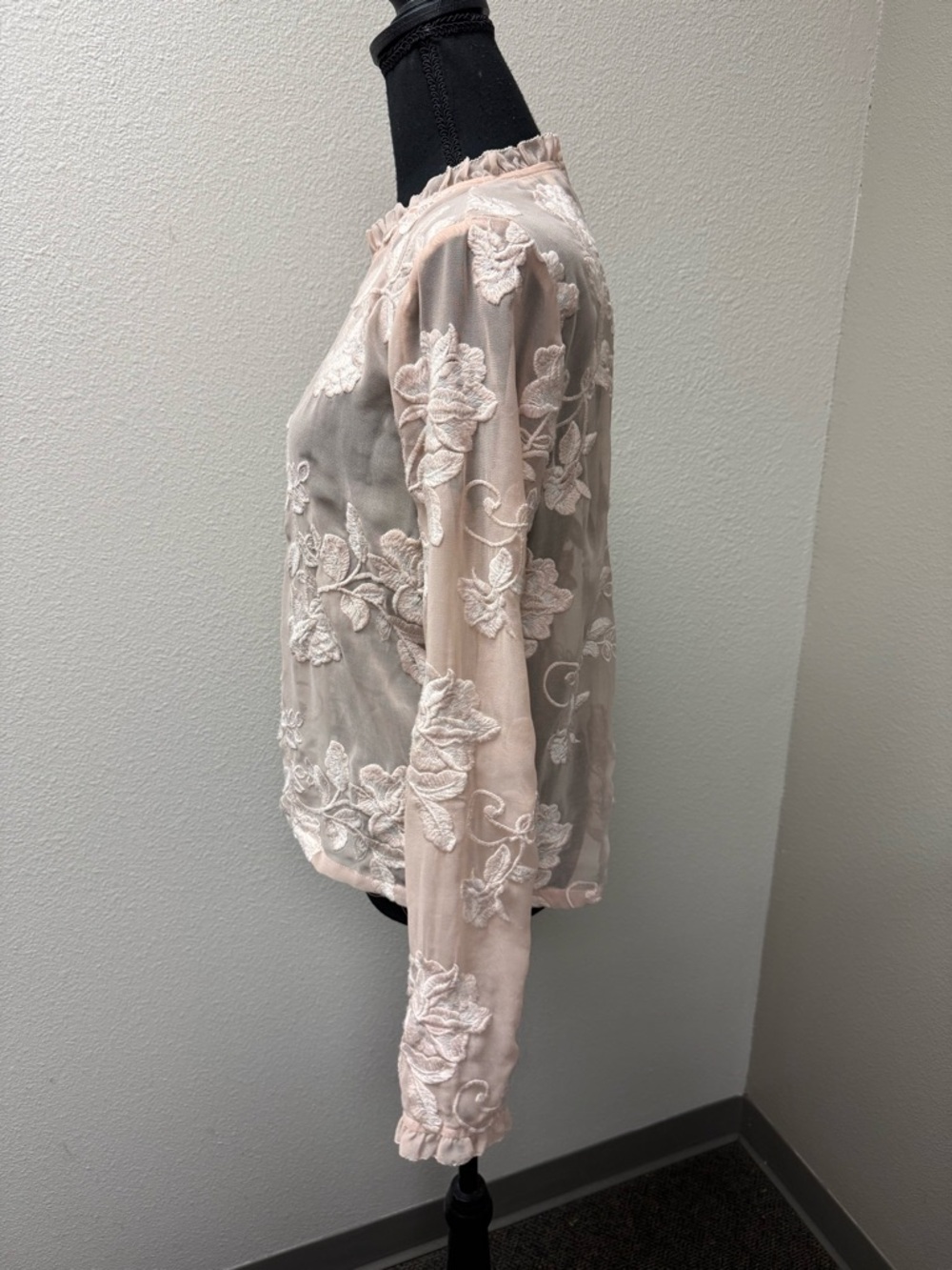 Endless Rose Cream Sheer Floral Embroidered Blouse Romantic Chic Large - Picture 4 of 10